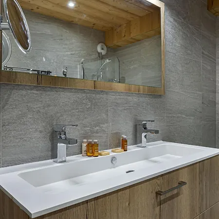 Moderne A Courchevel, Pres Des Pistes - Fr-1-563-15 * Κουρσεβέλ